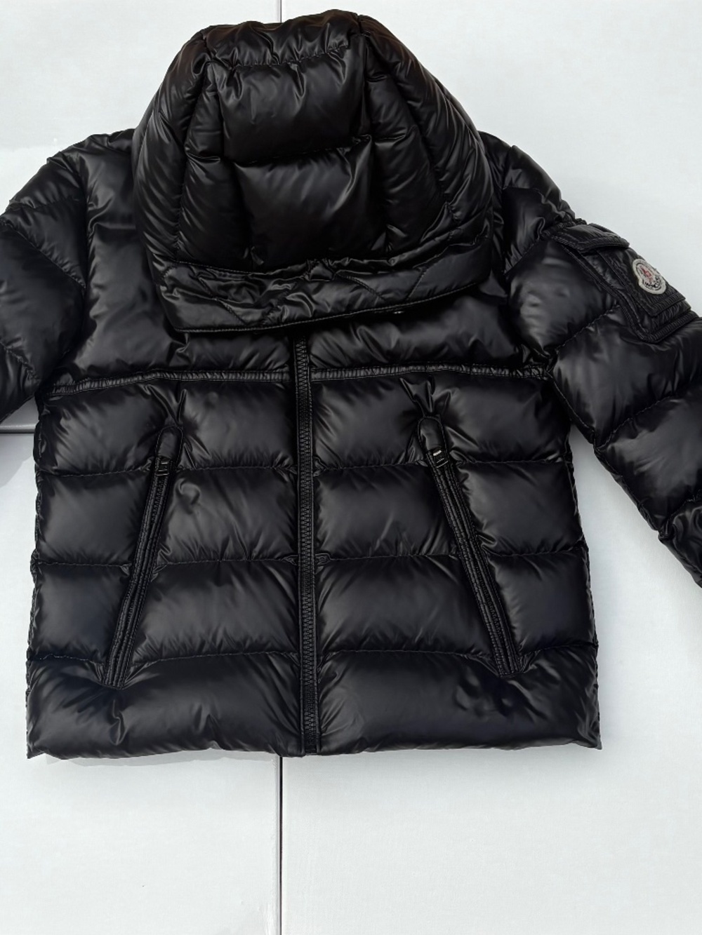 Moncler Kids Size 10 Black Hooded Down Puffer Jacket Glossy